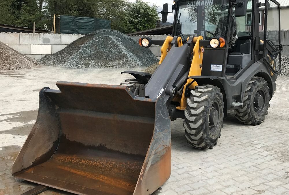 Radlader Mecalac Ahlmann AX 700